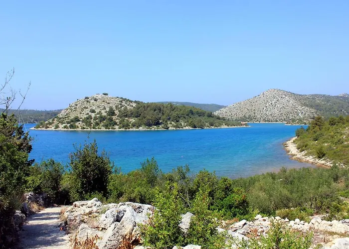 Secluded Fisherman's Cove Dragnjevica - Telascica, Dugi Otok - 902